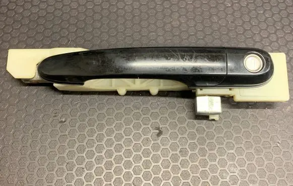 Hyundai Tucson JM Front door exterior handle