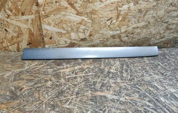 Volkswagen PASSAT B7 Panel trim 3AB857212