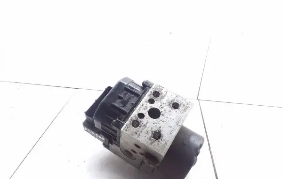 Nissan Almera N16 ABS Pump 476605M301 0273004452