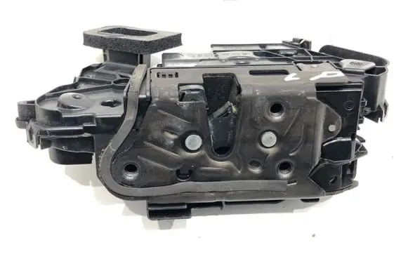 Skoda Octavia Mk3 (5E) Front door lock 5TB837015A