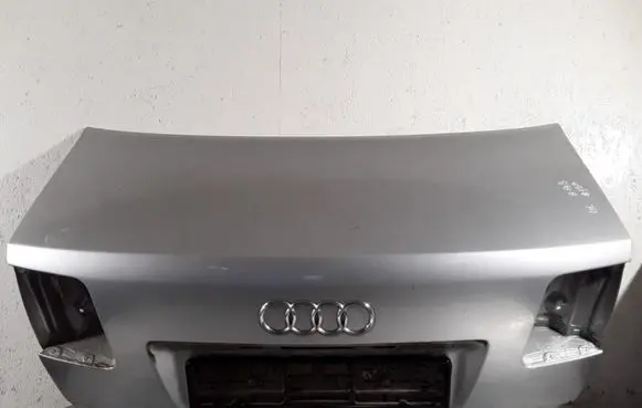 Audi A8 S8 D3 4E Tailgate/trunk/boot lid
