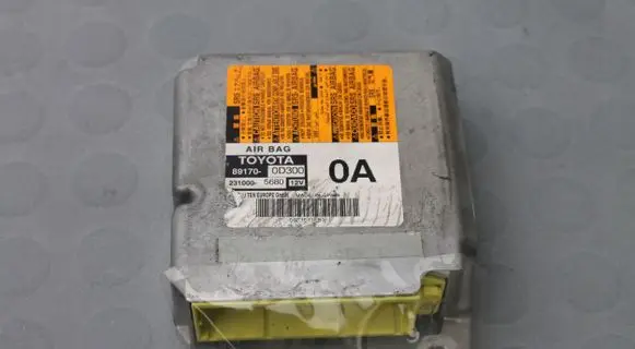Toyota Yaris Airbag control unit/module 891700D300