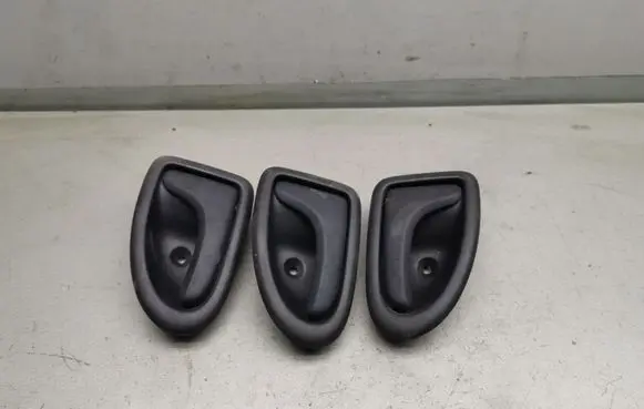 Renault Clio II Front door interior handle 8200028994 8200028995