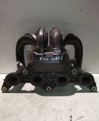 Toyota Yaris Intake manifold