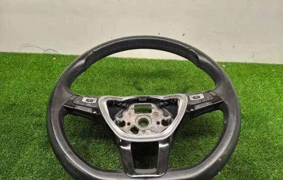 Volkswagen Golf VII Steering wheel 5G0419091 6198400
