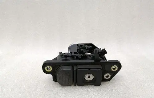 Mercedes-Benz S W220 Tailgate boot lock/latch motor A2208210751