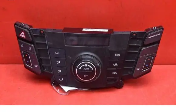 Hyundai i40 Climate control unit 972503Z320