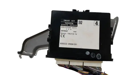 Toyota Yaris Other control units/modules 899900D040 MB2325006572