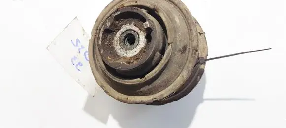 Mercedes-Benz E W210 Engine mount bracket