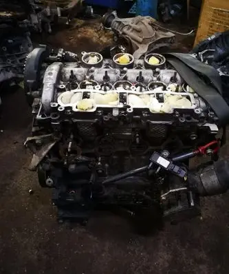 Mini One - Cooper Coupe R56 Engine