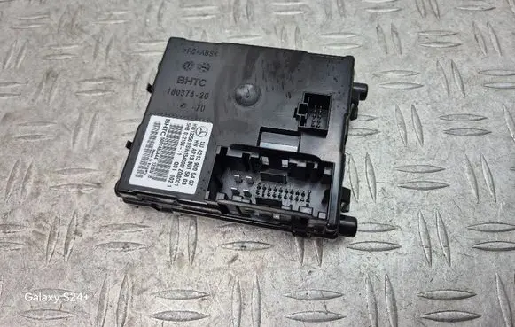 Mercedes-Benz E W213 Air conditioning/heating control unit A2139000407