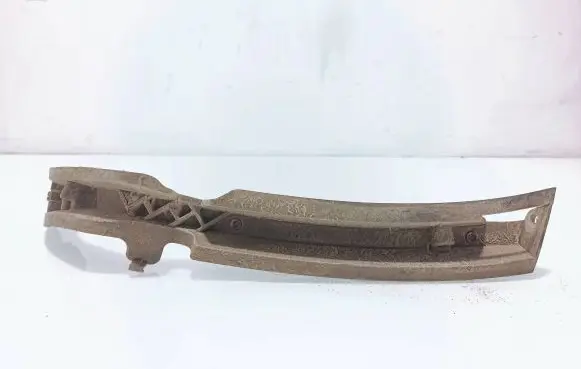 Volkswagen PASSAT B6 Front bumper mounting bracket 3C0807178
