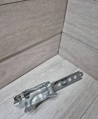 Porsche Macan (95B) Engine bonnet/hood hinges 95B823302E