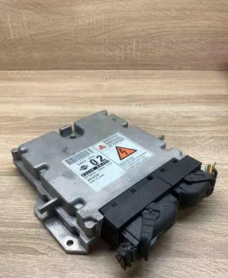 Nissan X-Trail T30 Engine control unit/module ECU 23710EQ402 2758002954