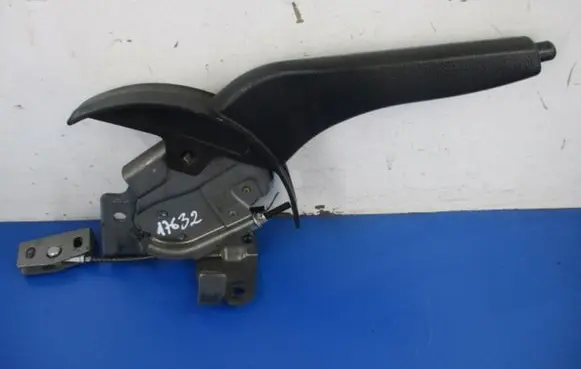 Nissan Tiida C11 Handbrake/parking brake lever assembly