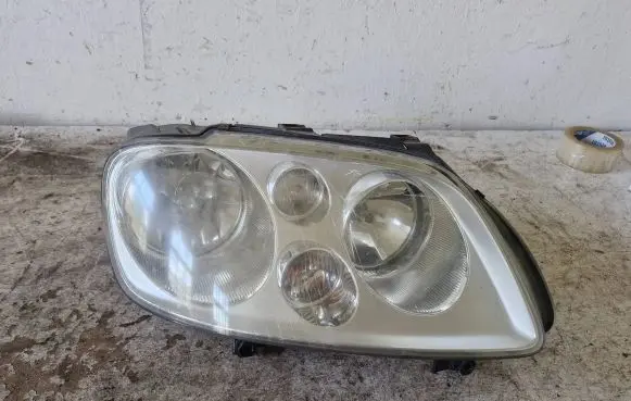 Volkswagen Touran I Headlight/headlamp 1T0941006D 0301205202