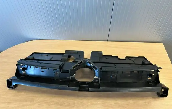 Citroen C4 III e-C4 Front bumper upper radiator grill 9834692980 98346929XT