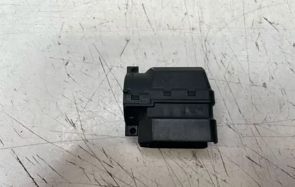 BMW 7 E38 Ignition lock contact 6901961
