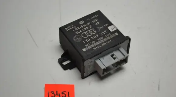 Volkswagen Golf VI Light module LCM 1T0907357 00020250 5LA00837760