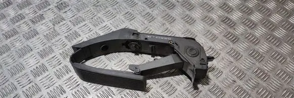 Mercedes-Benz S W221 Accelerator throttle pedal A2203000104
