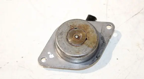 Opel Astra J Camshaft vanos timing valve 55562223 34751213