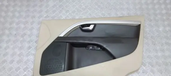 Volvo V70 Front door card panel trim 39885755