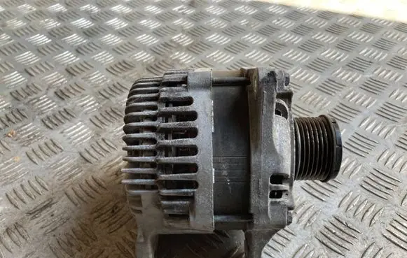 Subaru Forester SH Generator/alternator 23700AA640