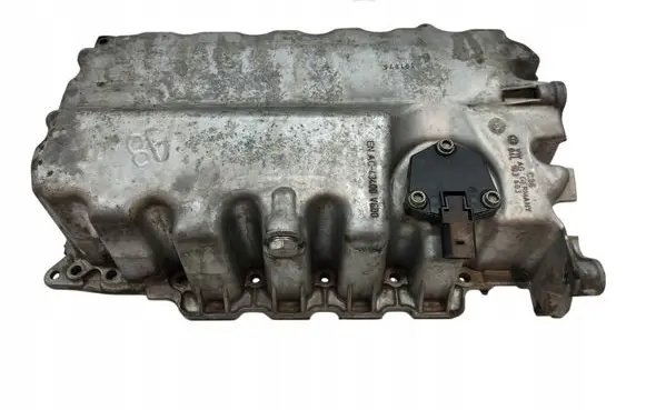 Volkswagen PASSAT B8 Oil sump 04L103603