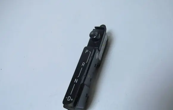 Mercedes-Benz E W211 Gear shift selector indicator A2115420126-MERC 13569800 E042746021