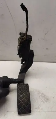 Volkswagen PASSAT B5.5 Accelerator throttle pedal 8D1721523F 6PV00837603 DHSHL0