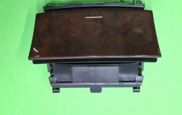 Mercedes-Benz C W203 Car ashtray A2036800852 08112001