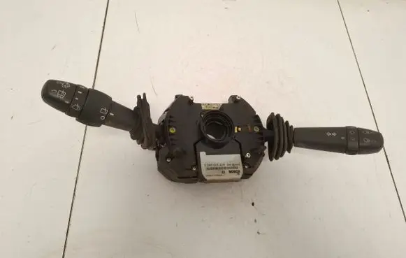 Wiper turn signal indicator stalk/switch
