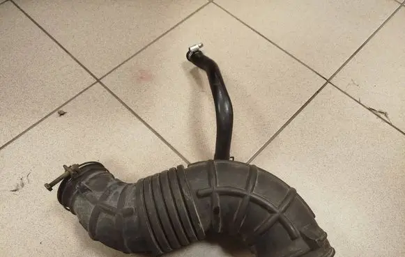 Hyundai H-1, Starex, Satellite Air intake hose/pipe 28138-4h050
