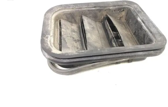 Mercedes-Benz ML W163 Quarter panel pressure vent 1708300042
