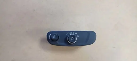 Buick Encore I Light switch 84192536 F5A2418