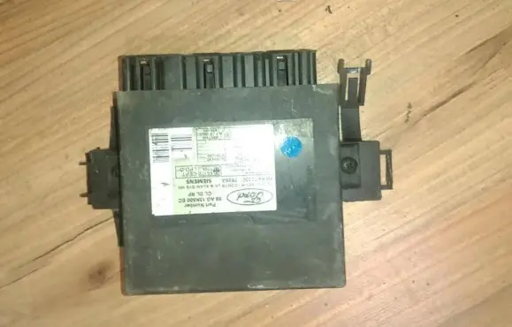 Ford Focus Other control units/modules 98ag15k600ec