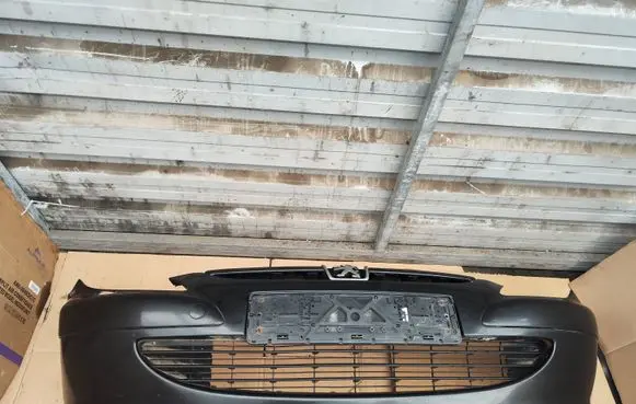 Peugeot 307 Front bumper 9635719477