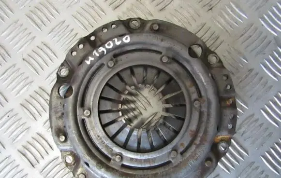 Skoda Fabia Mk1 (6Y) Pressure plate 047141025f