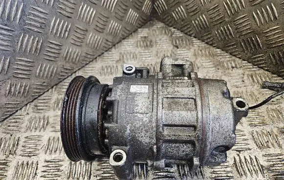 Volkswagen PASSAT B5.5 Air conditioning (A/C) compressor (pump) 8D0260808 7SBU16C 4472208182
