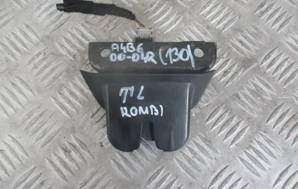 Audi A4 S4 B6 8E 8H Rear door lock 8E6827520