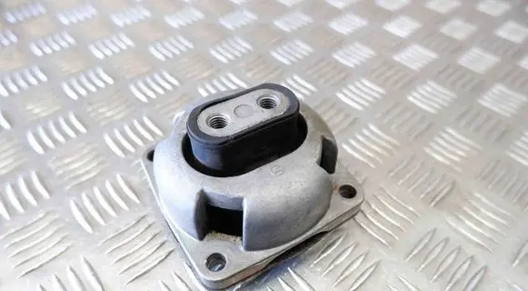 Mercedes-Benz GL X164 Gearbox mount A1642400818