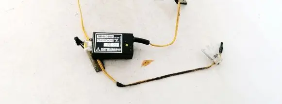 Mitsubishi Carisma Outside/exterior temperature sensor MR460499 CSA531C004B