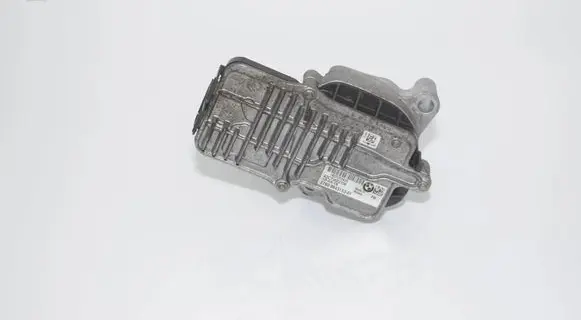 BMW X3 F25 Gearbox-reducer motor 8643153 27608643153 5A371F4