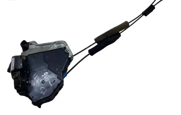 Lexus IS 220D-250-350 Front door lock