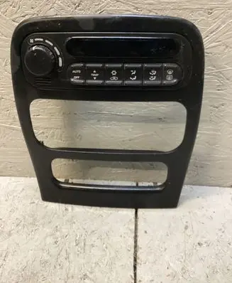 Chrysler 300 - 300C Climate control unit 1730000631 04698199ABA