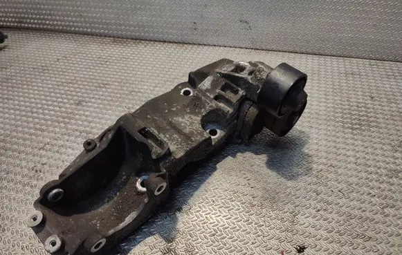 Generator/alternator bracket