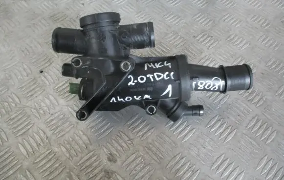 Thermostat/thermostat housing