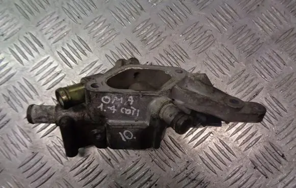 Opel Astra H Thermostat housing 
