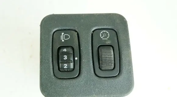 Mitsubishi Pajero Headlight level height control switch MR4026