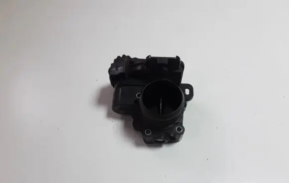 Ford Kuga II Throttle valve 9806625280
